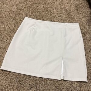 Amazon Women's Mini Skirt - White